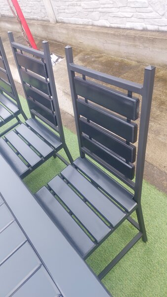 Set masa cu 8 scaune